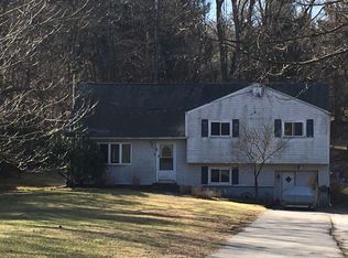 3 Red Mill Rd, Cortlandt Manor, NY 10567