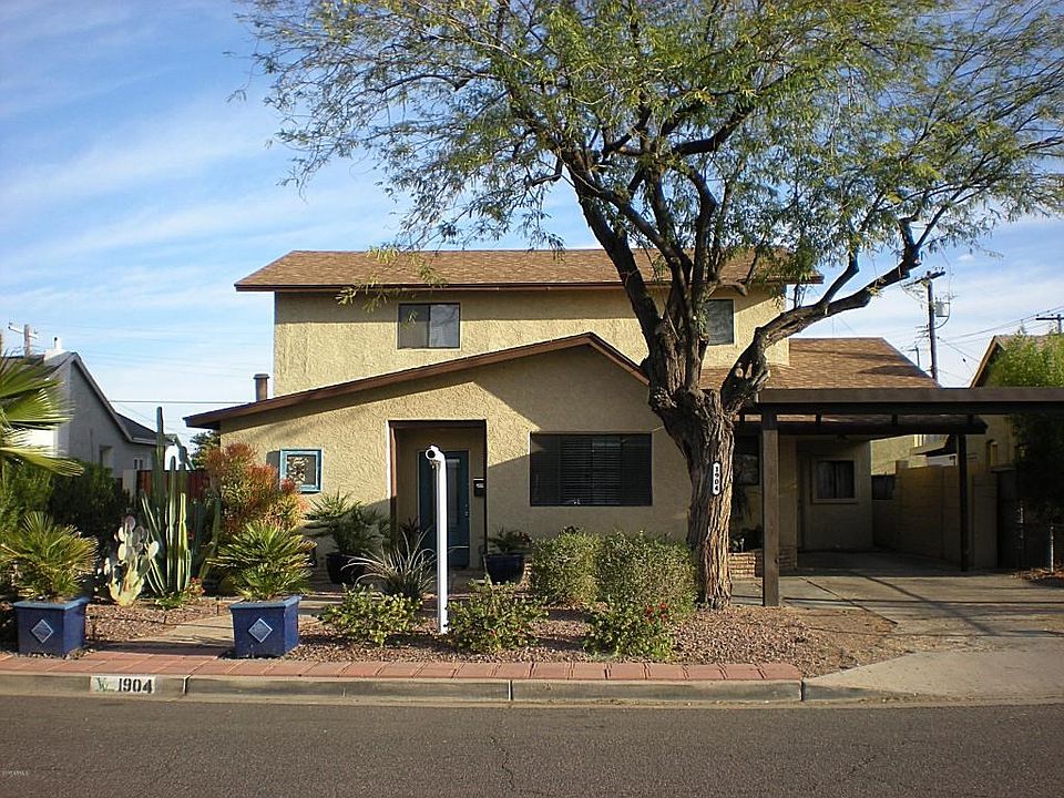 Front /Great Curb Appeal