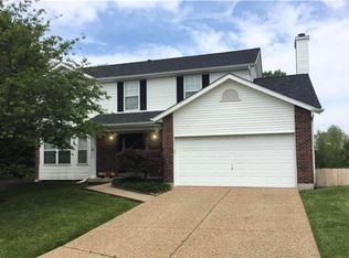 6 Forest Peak Ct, Saint Charles, MO