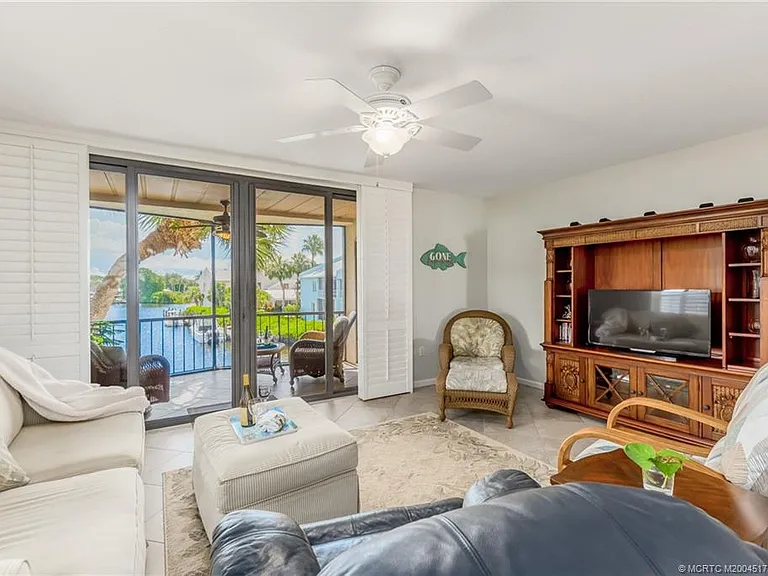 3901 SE Saint Lucie Blvd #37 — Photo 13