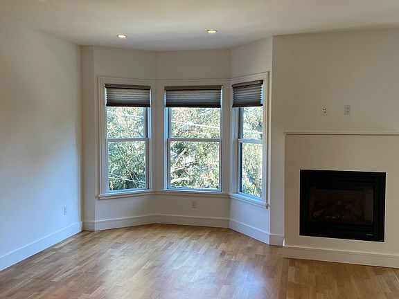 5th image of 288 Holladay Ave