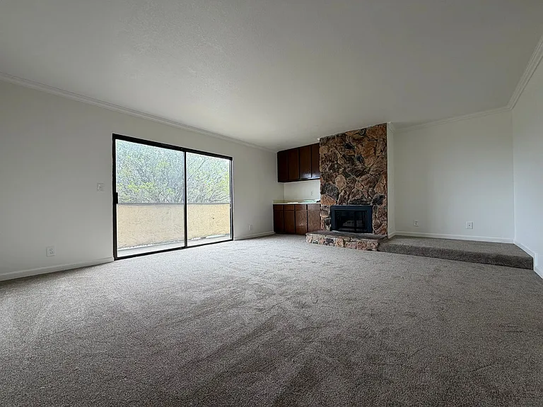 4755 Snow Dr — Photo 4