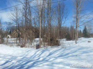 32357 Hickock Rd, Chesterfield, MI 48047