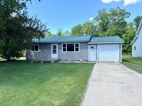341 4th St N, Greenbush, MN 56726