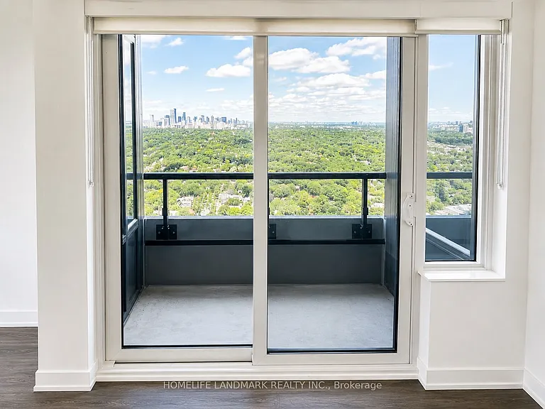 609 Sherbourne St #3904 — Photo 8