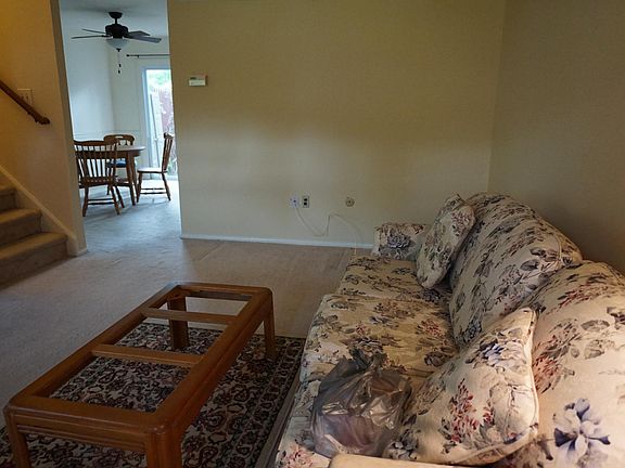 5th image of 1141 W Aaron Dr