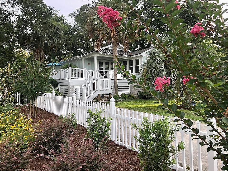 2nd image of 3803 E Yacht Dr
