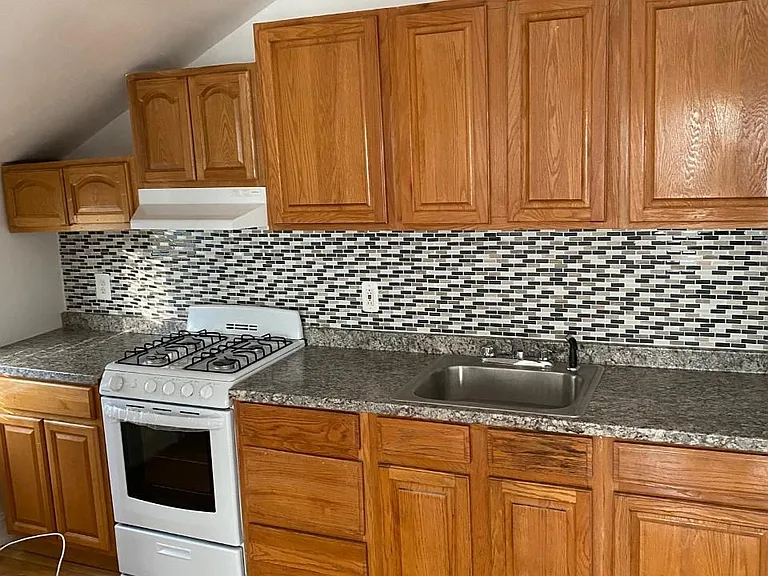 29 Waldo Ave #3 — Photo 12