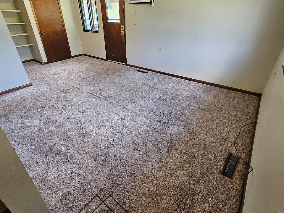 1st image of 102 8th Ave NW #6C
