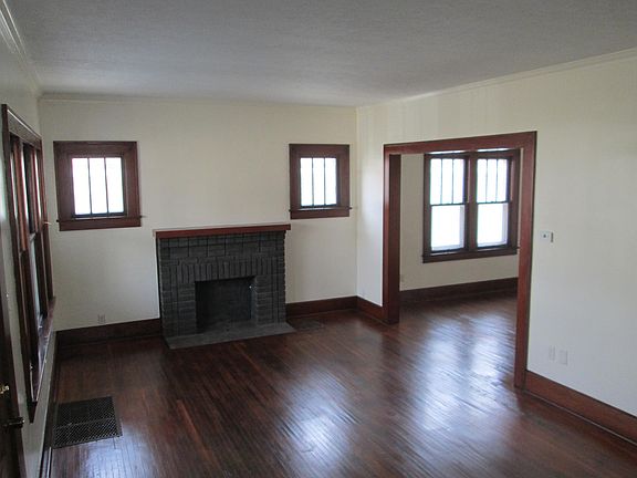2nd image of 430 Van Horn Ave
