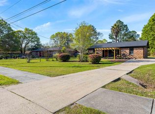 1027 Dog Track Rd, Pensacola, FL 32506