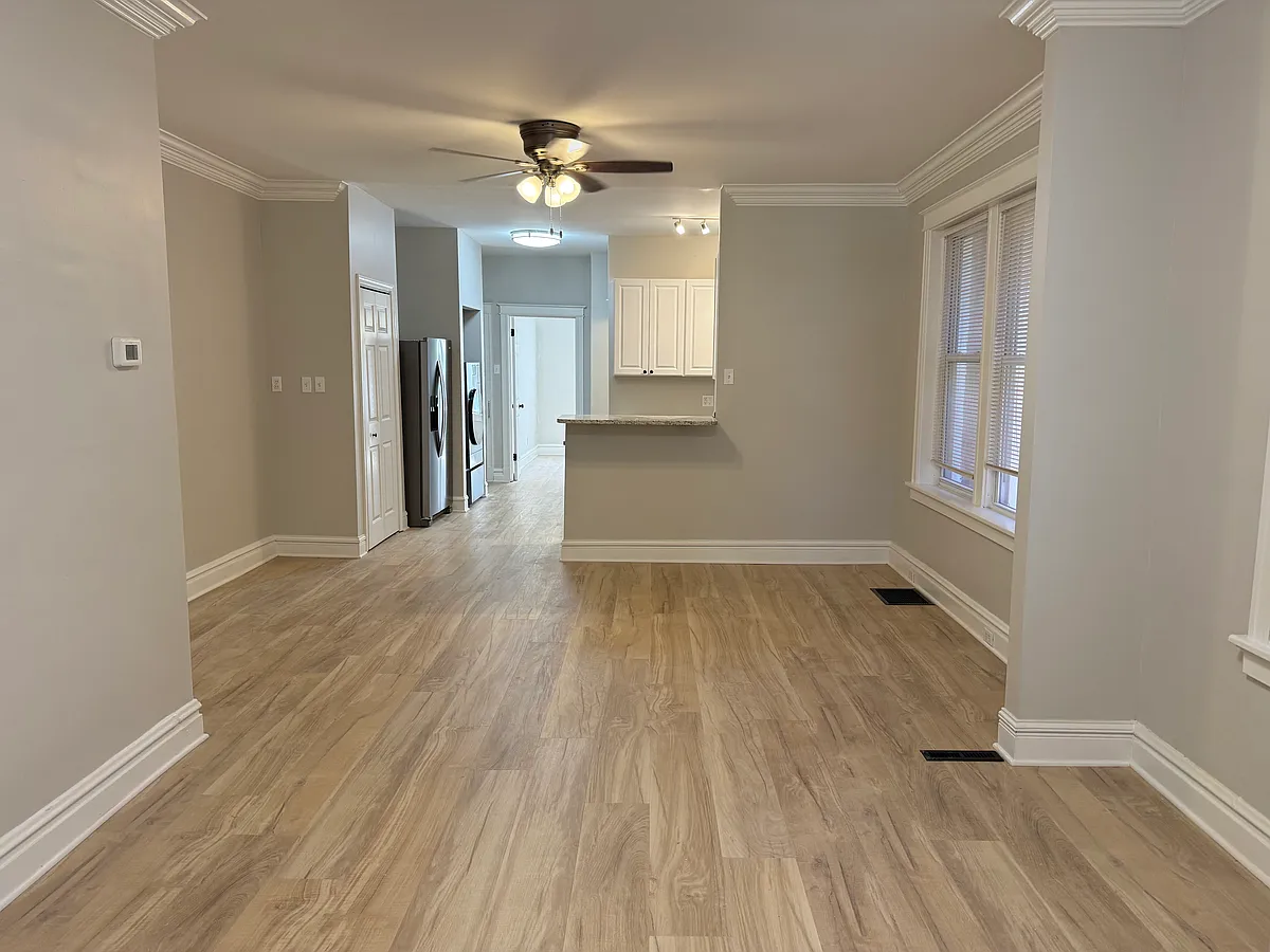Building Photo - 4544 Chouteau Ave #1W