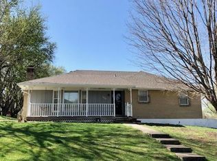 2010 W Donna Dr, Excelsior Springs, MO 64024