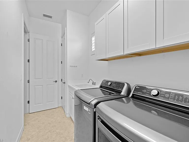 7785 Ashton Rd — Photo 38