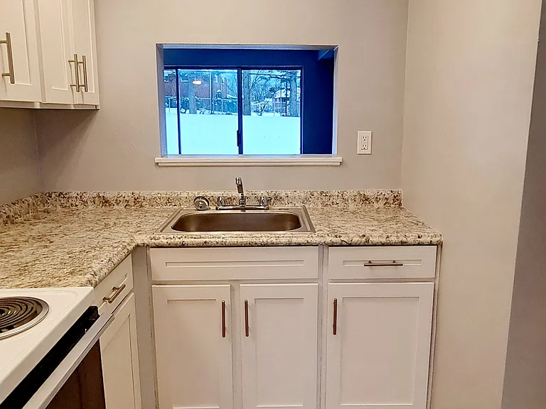 106 Elmur Dr #109 — Photo 7
