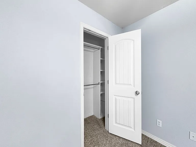 2060 Kalei Ln — Photo 37