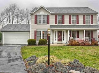 38 Monarch Ln, Mechanicsburg, PA 17050