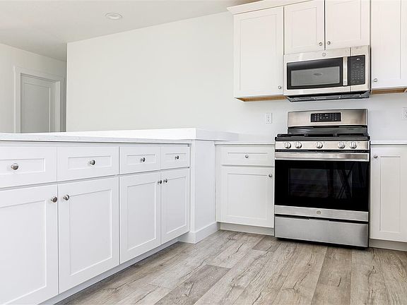 5th image of 2202 Staghorn Ave