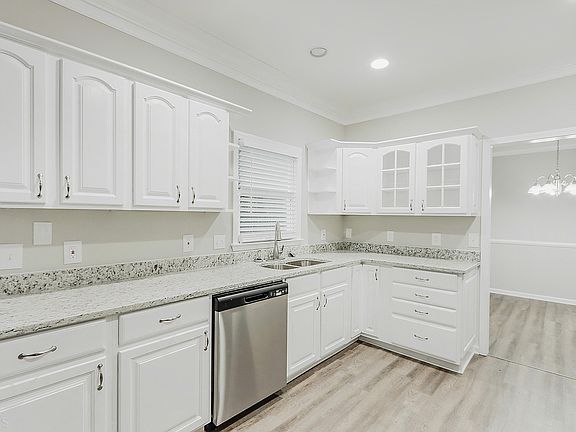 5th image of 3100 Dunlin Lake Way