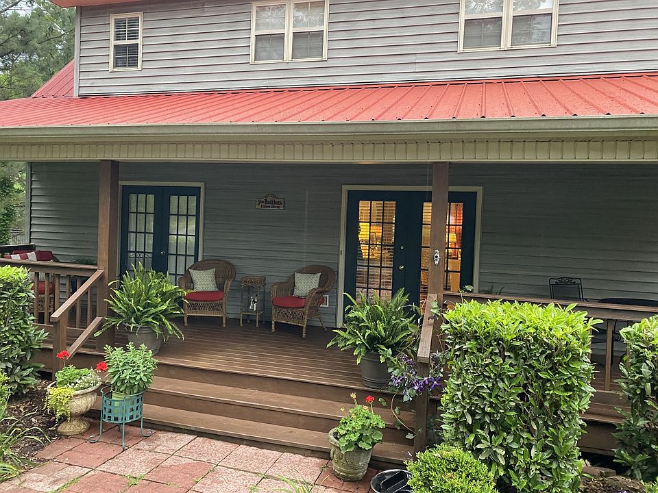 1st image of 360 Tennessee Dr