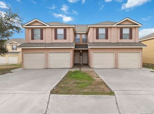 10611 Mathom Lndg, Universal City, TX 78148