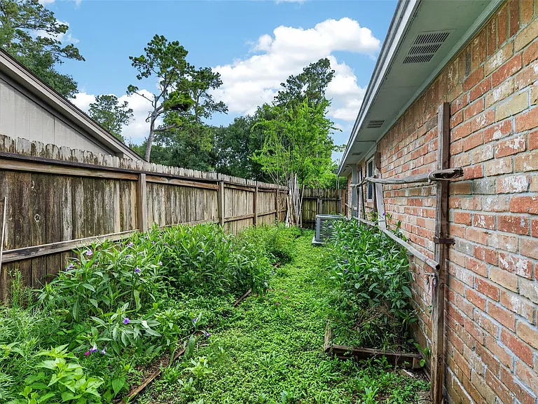 5714 Arbor Vitae Dr — Photo 41