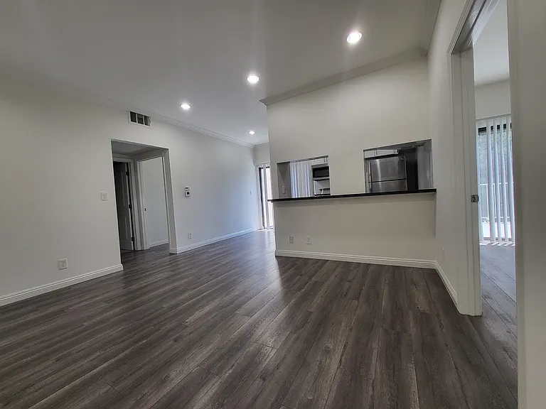 3819 Country Club Dr #203 — Photo 5