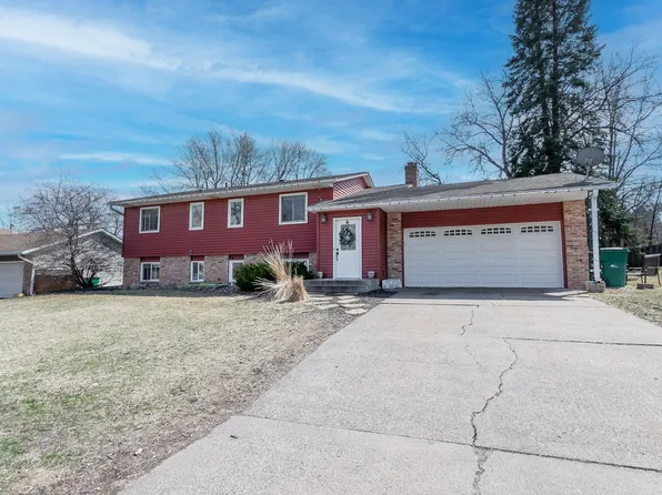 2635 Greenmeadow Ct, Stillwater, MN 55082