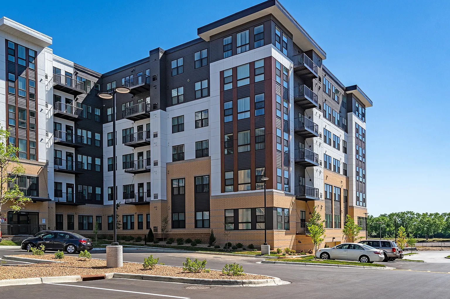 Bren Road Station 55+ Apartments — Photo 3