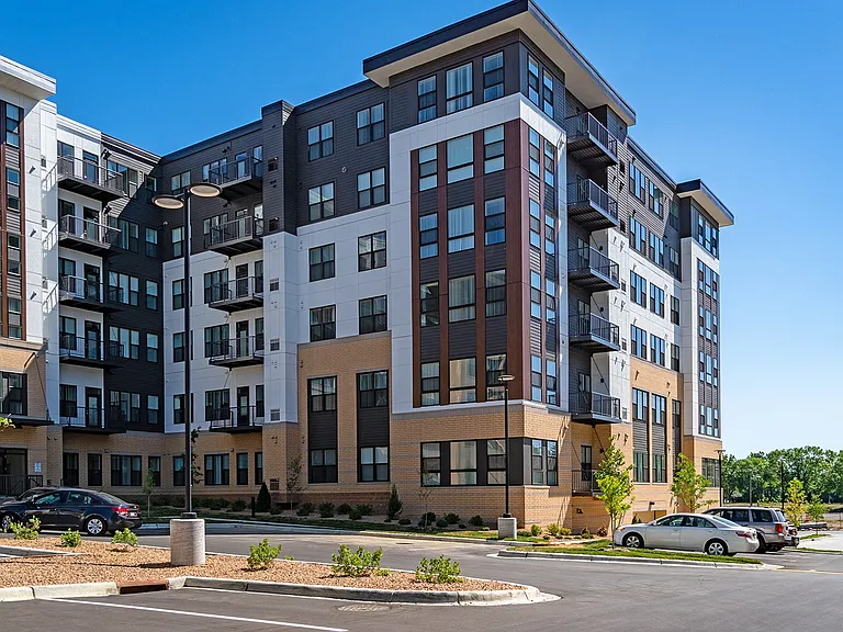 Bren Road Station 55+ Apartments — Photo 3