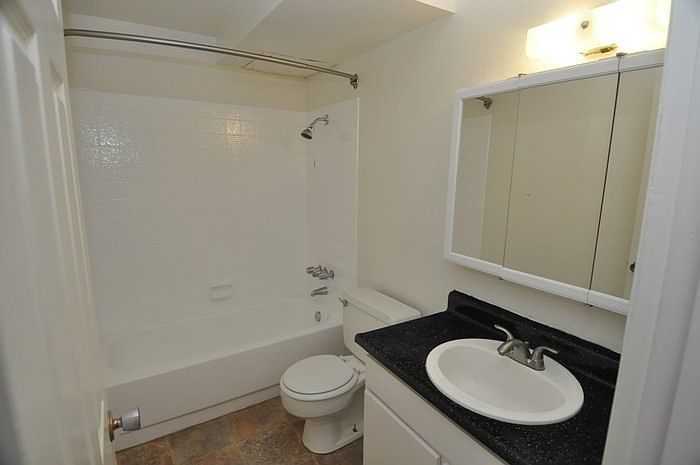 2nd image of 740 N Irving St APT 2