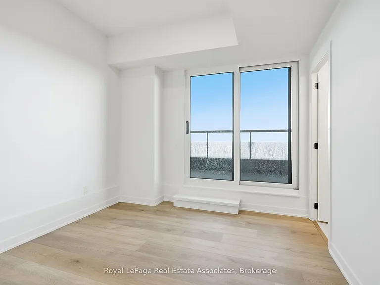 33 Erie Ave #1704 — Photo 15