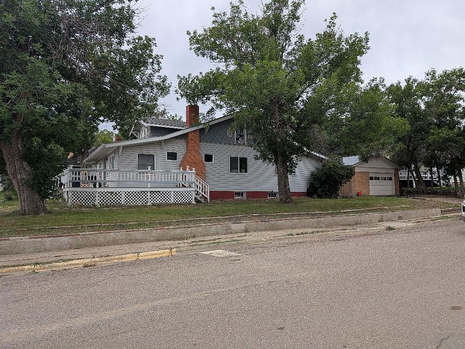 1st image of 205 6th Ave S