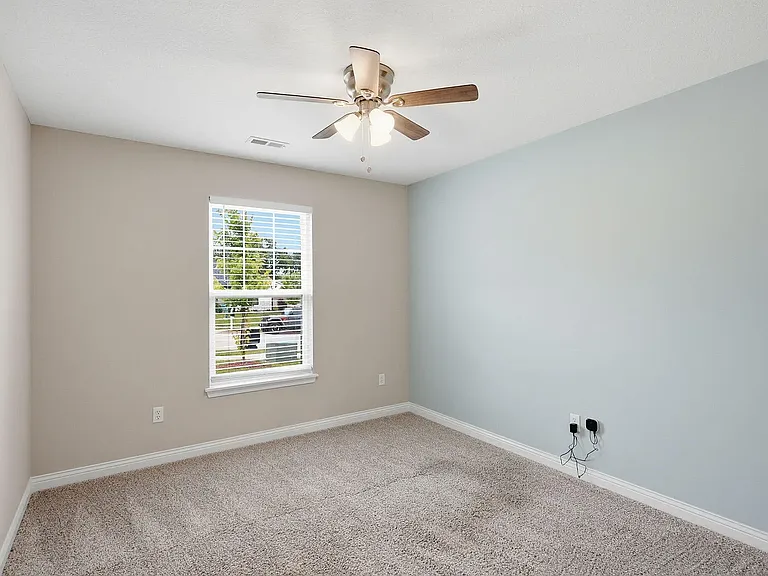 5502 Geyser Blvd — Photo 14