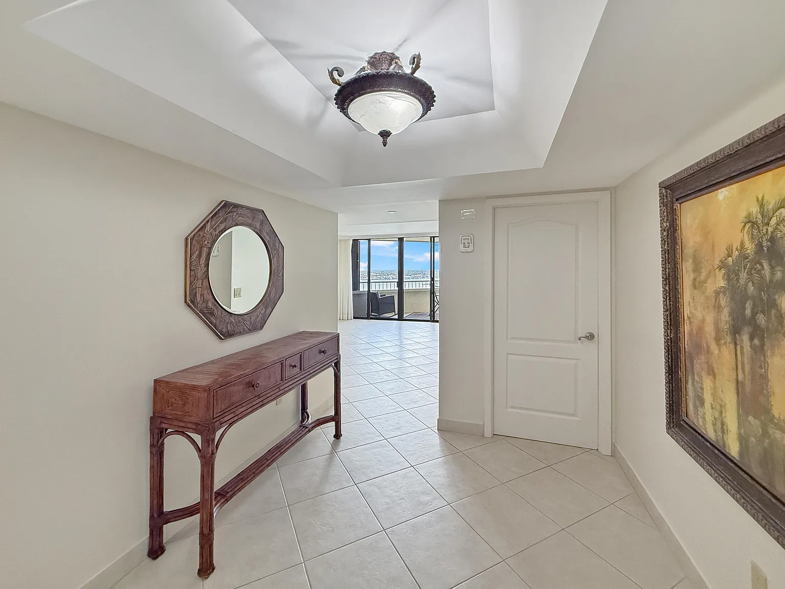 2 bed, 2.0 bath, 1804 sqft, $5,750 — Photo 3