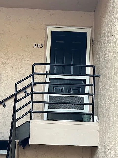 2 bed, 1170 sqft, $1,550 — Photo 2