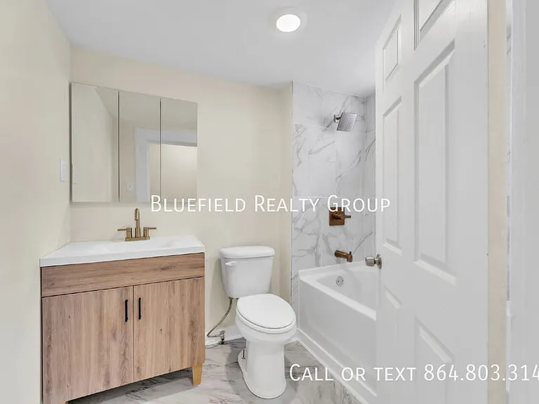 4 Walnut St #A — Photo 15
