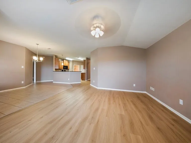 6007 Wilcox Point Ct — Photo 10