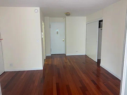 Rented by Olympia House Delaware LP | media 33