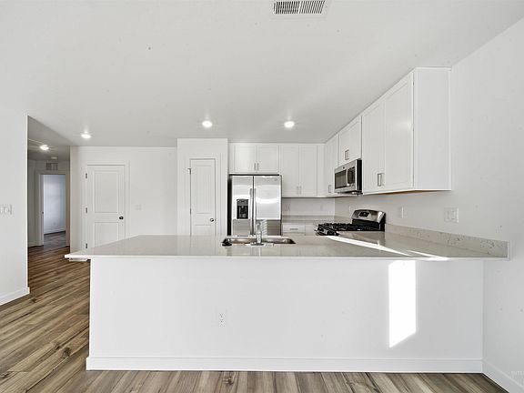 2nd image of 18423 N Sparkleberry Ave