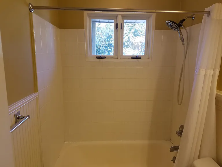 1301 Mockingbird Ln — Photo 15