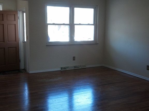 4th image of 525 Cocinda Ln
