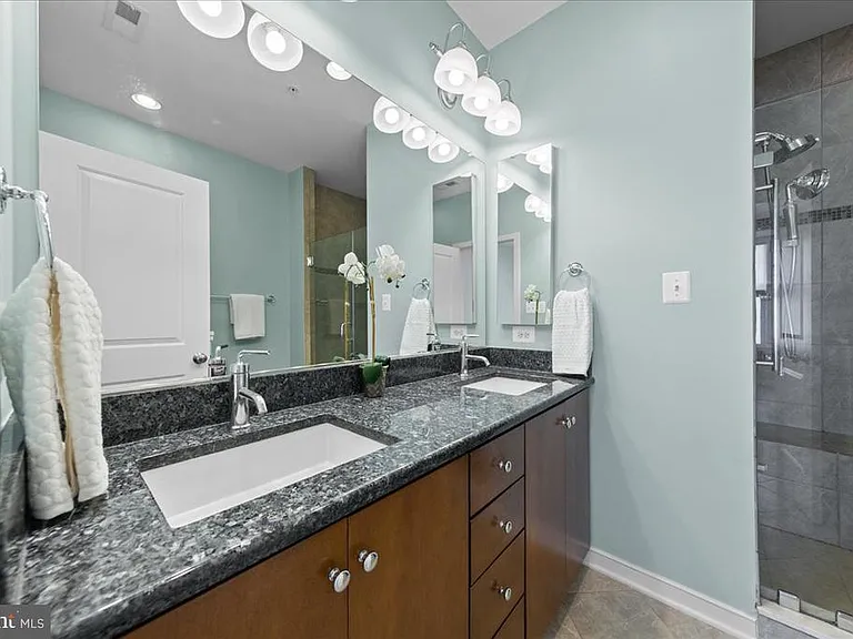 2916 Penny Ln — Photo 27