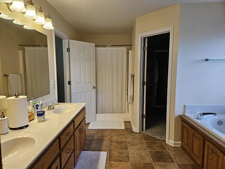 2947 Sylvan Way — Photo 22