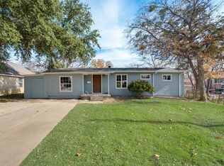 702 Macgregor Dr, Grand Prairie, TX 75050