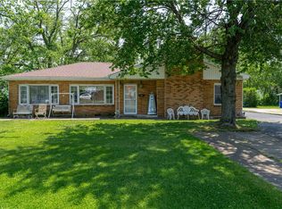 3883 E Fulton Ave, Decatur, IL 62521