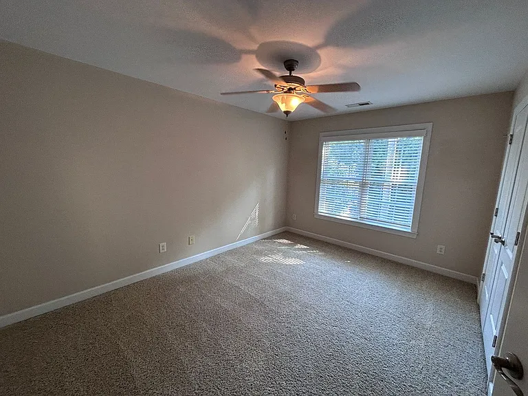 4540 Pebble Lake Dr — Photo 43