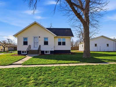101 1st Ave, Springville, IA, 52336