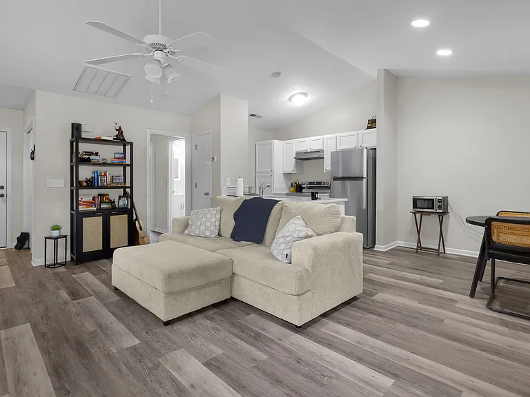 3825 Elizabeth Ave — Photo 8