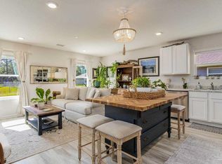 2568 Sutton Place Dr, Cantonment, FL 32533